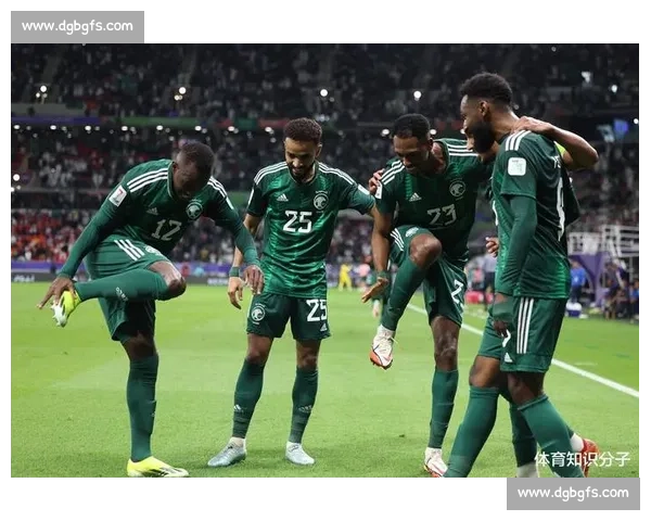 墨西哥 2-0 沙特晋级四强！维加破门 + 马杜乌龙锁定胜局