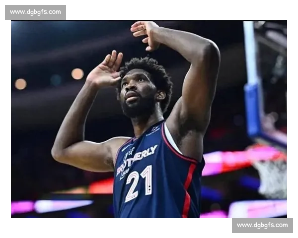 庄神留守 76 人!500 万续约锁定内线轮换,恩比德争冠拼图再加固 庄神留守 76 人!500 万续约锁定内线轮换,恩比德争冠拼图再加固