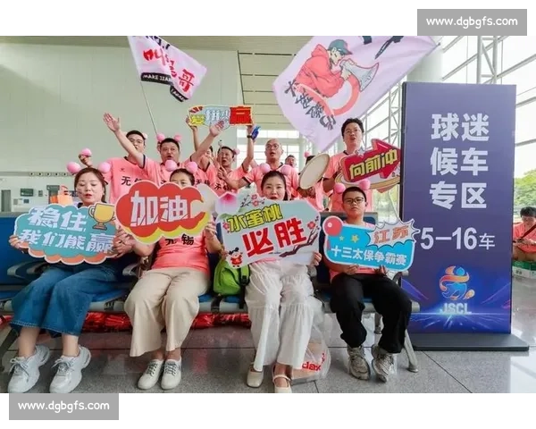 盐城主场 2-0 力克镇江！31833 名球迷见证苏超榜首之争